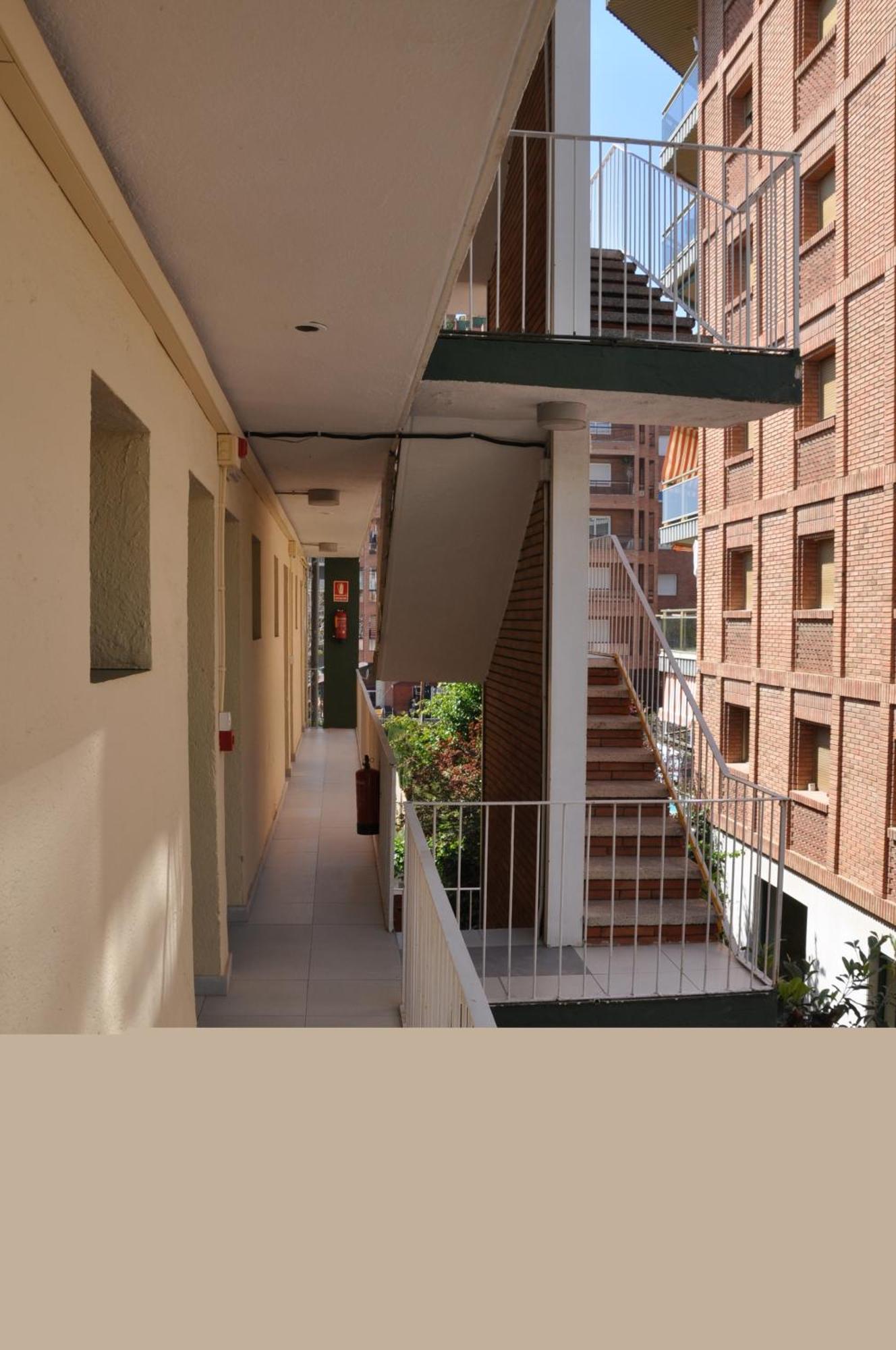 Hostal Montsant Salou Eksteriør bilde