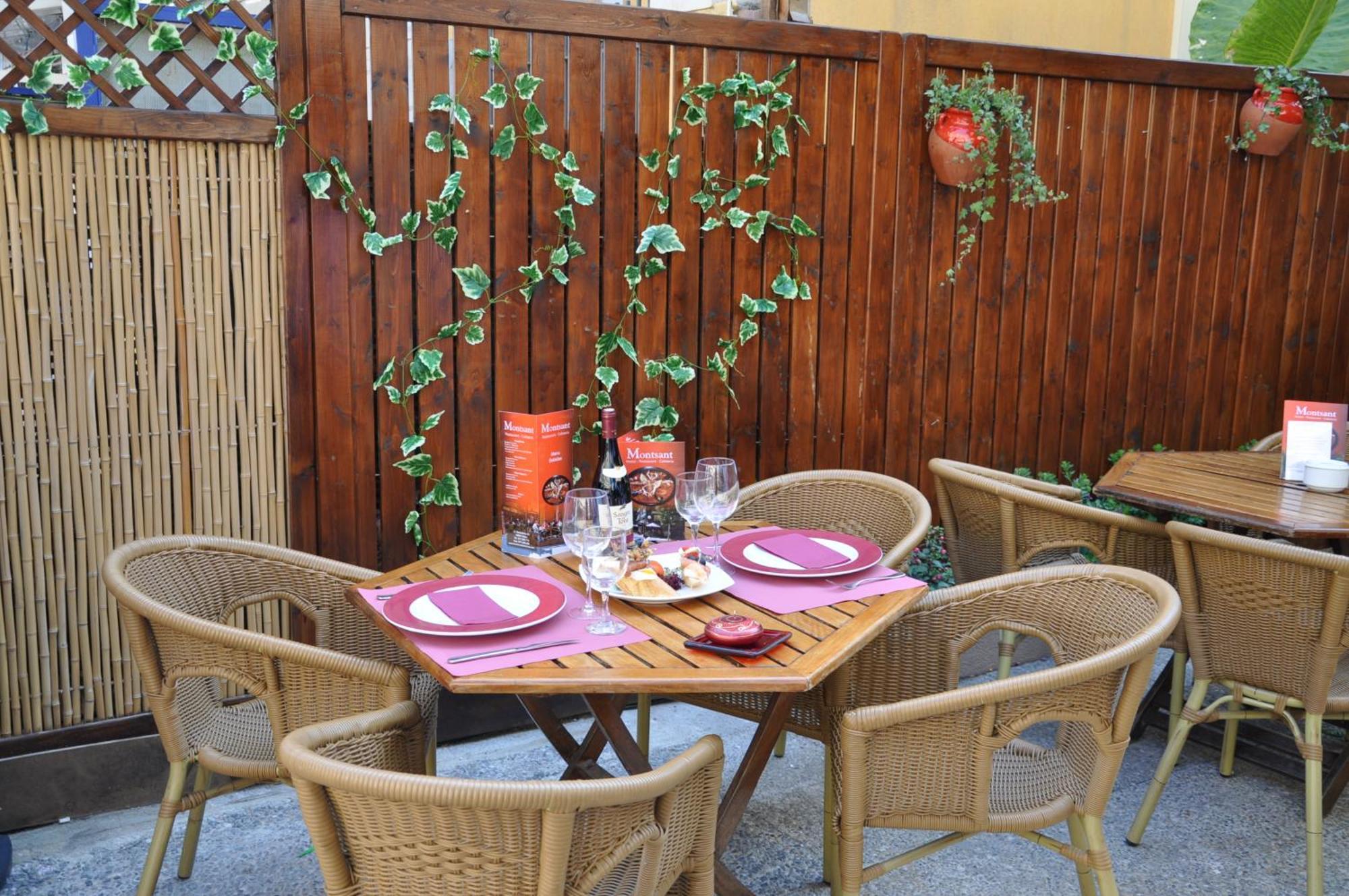 Hostal Montsant Salou Eksteriør bilde