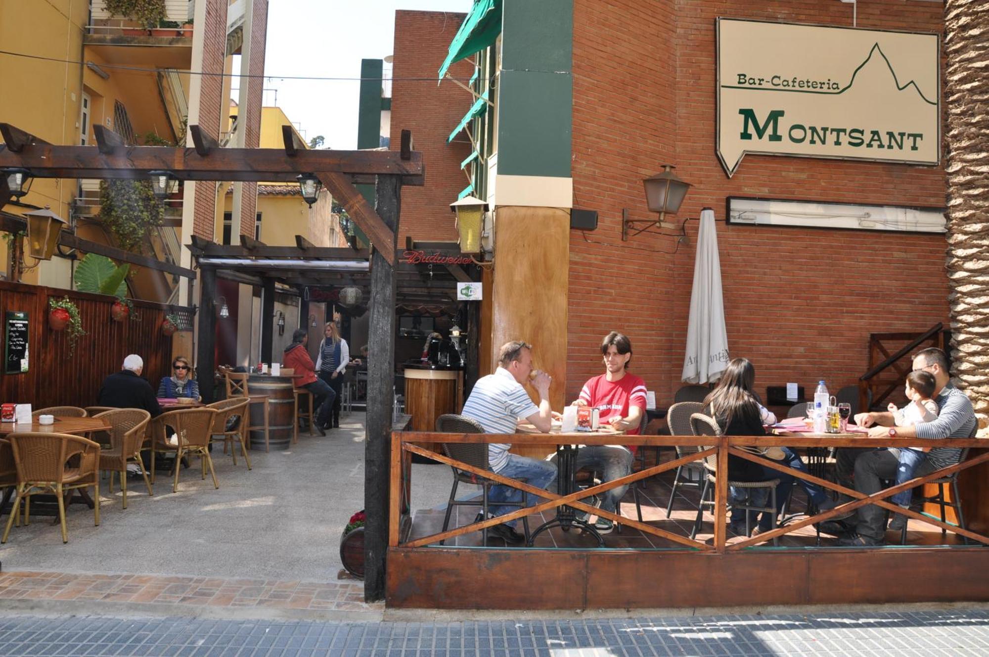 Hostal Montsant Salou Eksteriør bilde