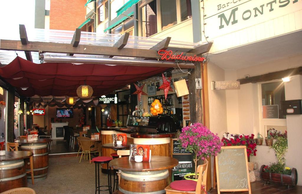 Hostal Montsant Salou Eksteriør bilde
