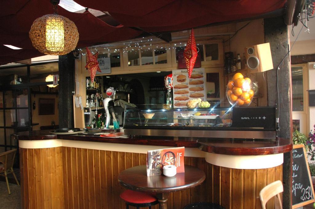 Hostal Montsant Salou Eksteriør bilde