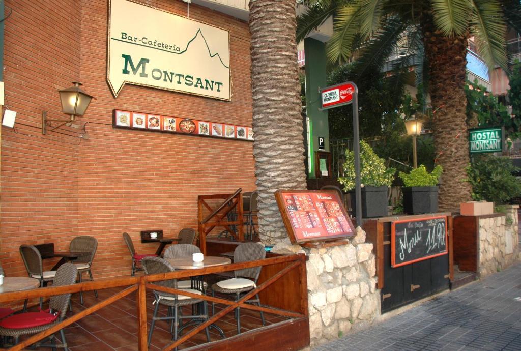 Hostal Montsant Salou Eksteriør bilde