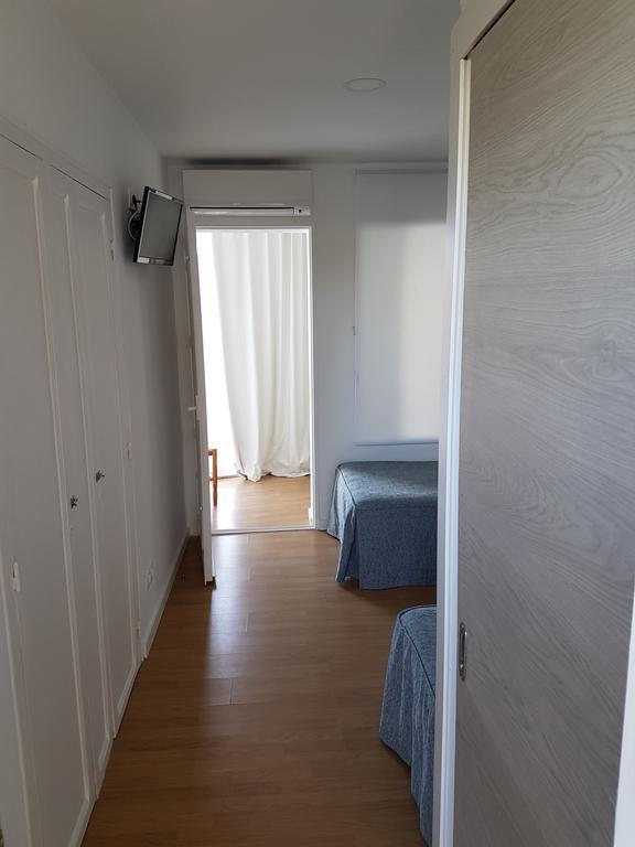 Hostal Montsant Salou Eksteriør bilde